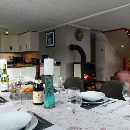 Chalet Falcon With Hot Tub - In A Great Location! Chamonix Exterior foto