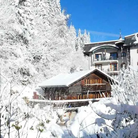 Chalet Falcon With Hot Tub - In A Great Location! Chamonix Exterior foto